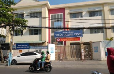 Trường Tiểu học Trần Quang Vinh