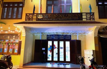 Nhà sách Giáo dục Hội An – Hoi An Book Store