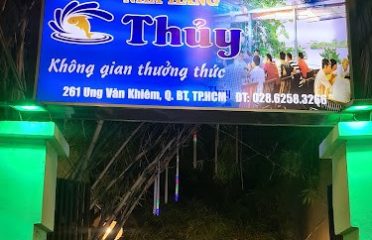 Nhà Hàng Thủy