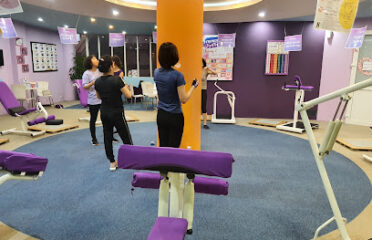 Phòng Gym nữ Curves Láng Hạ