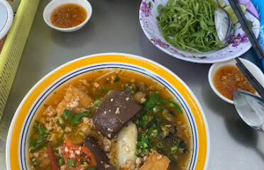 Bún riêu cua – ốc 176 Cô Giang