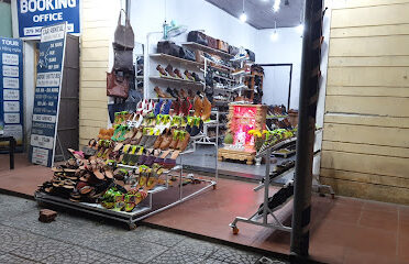 Quốc Khánh shoes shop