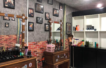 Tiệm tóc nam HC Barber Shop