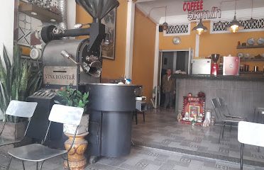 Cà phê Cà (Coffee 5km/h)