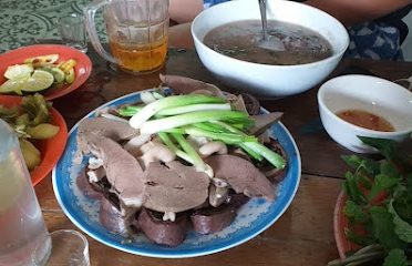 Cháo lòng tiết canh heo