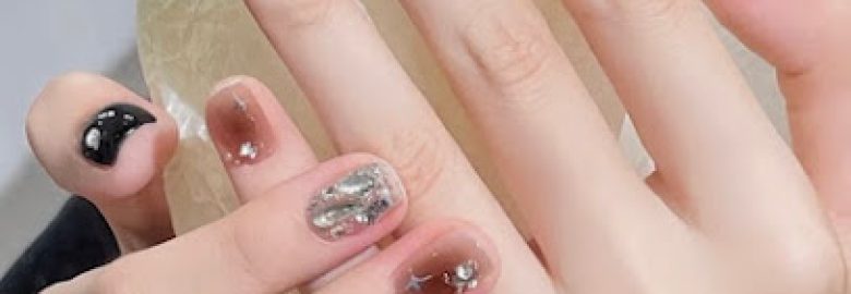 LINH – Nails & Eyelashes