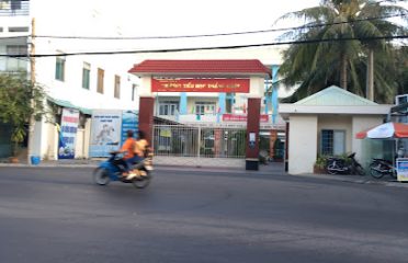 Thắng Nhất Primary School