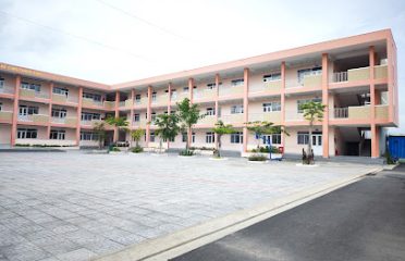 Thắng Nhì Elementary School