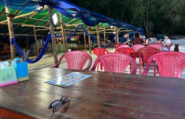 Thanh Nga Seafood beach restaurant