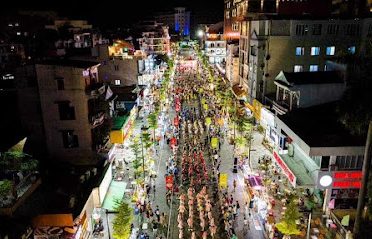 Hai Ba Trung walking street