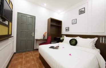 Hanoi Center Silk Hotel And Travel🏨