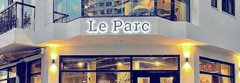 Le Parc Cafe