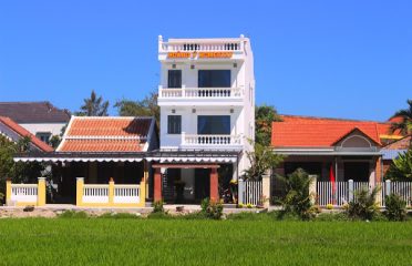 Tuberose House (Nhà Hoa Huệ)