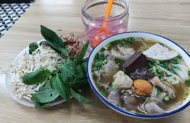 Bún bò huế Tư Thành