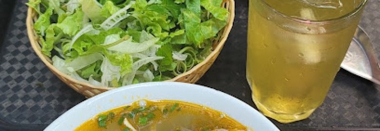 Bún riêu chị Hảo ngon nhất Hà Nội