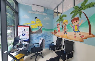 Phòng Khám Nhi của bác sĩ bệnh viện Nhi TW ( Pediatric Clinic )