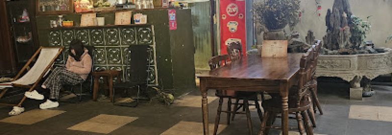 Tiệm Cafe Tháng 6