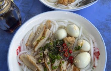 Bánh canh Cô Thấm