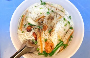 Bánh canh chả cá Hướng