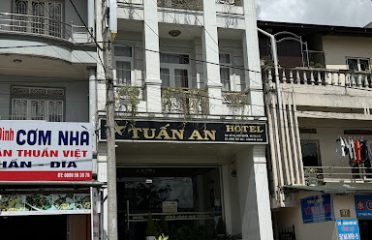 Khách Sạn Phùng Thịnh