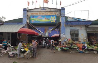 Nhật Tân Market