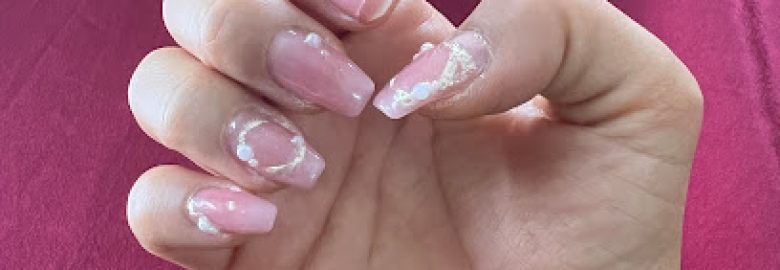 Queeny Beauty Center – nối mi, nail, phun xăm thẩm mỹ