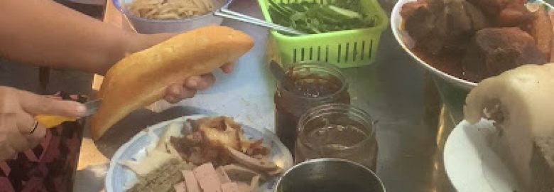 Bánh mì Địa phương (hiệu giày Như ý)