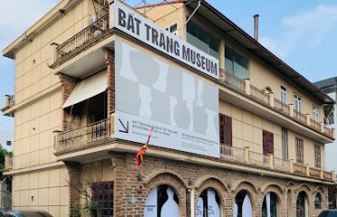 Bát Tràng Museum by National Artist Vũ Thắng