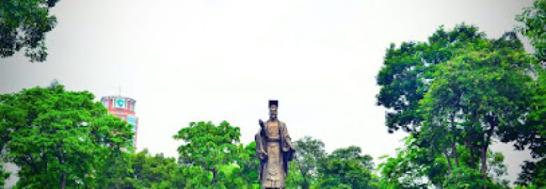 Emperor Ly Thai To Monument Statue