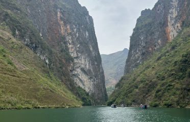 Jasmine Tours Ha Giang office