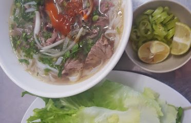 Phở_Hủ tiếu gà Út