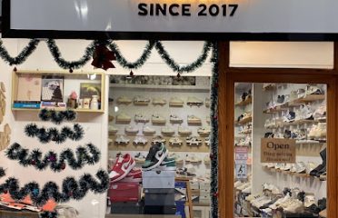 Pugshoes Store DL – Sneaker