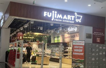 Siêu thị FujiMart Trần Phú