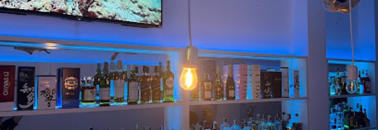 BLUE Bar & Lounge