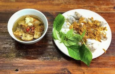 Bánh cuốn Cô Chuyên