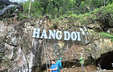 Hang Dơi, Phong Hải