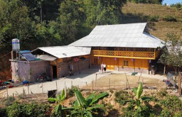 Lá Đỏ 2 Homestay & Coffee