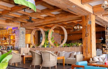 Lounge Beach Bar – Restaurant