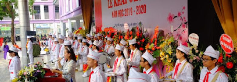 Nhat Tan Secondary School