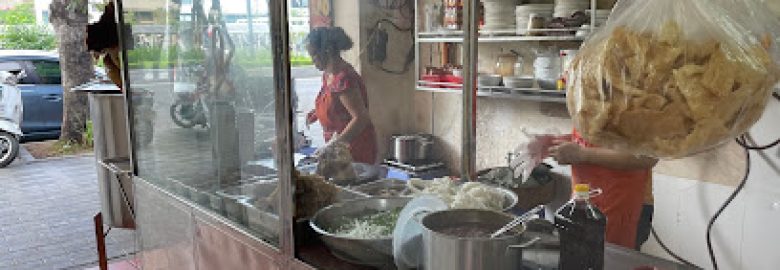 Phở Quắn – Beef noodle restaurant