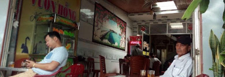 Quán cafe vườn hồng