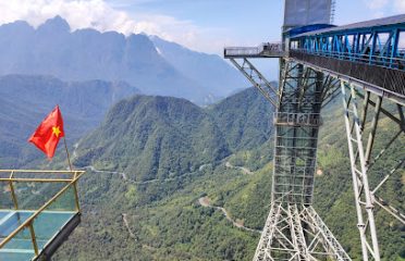 Rong May Glass Bridge