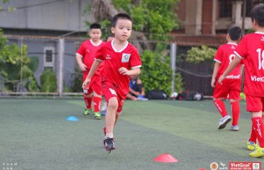 Trung tâm dạy Bóng đá Trẻ em VietGoal Tứ Liên