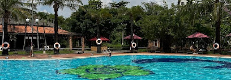 Van Thanh Swimming Pool