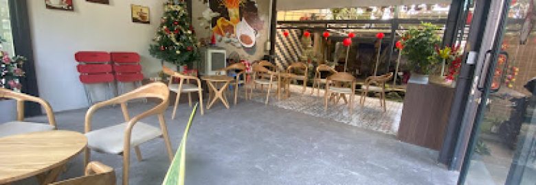 Cafe Cây Sung. TT Phố Lu